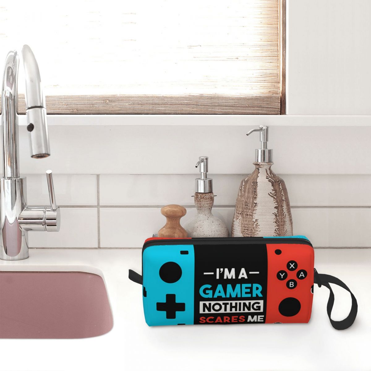 Games Console Makeup Bag Trave - Gaming Console In 90S recensione e prezzo